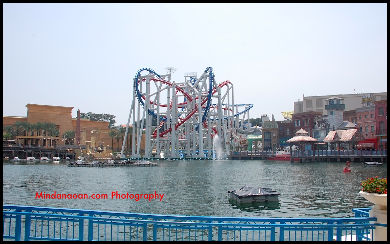 Battlestar Galactica roller coaster ride in Universal Studios Singapore