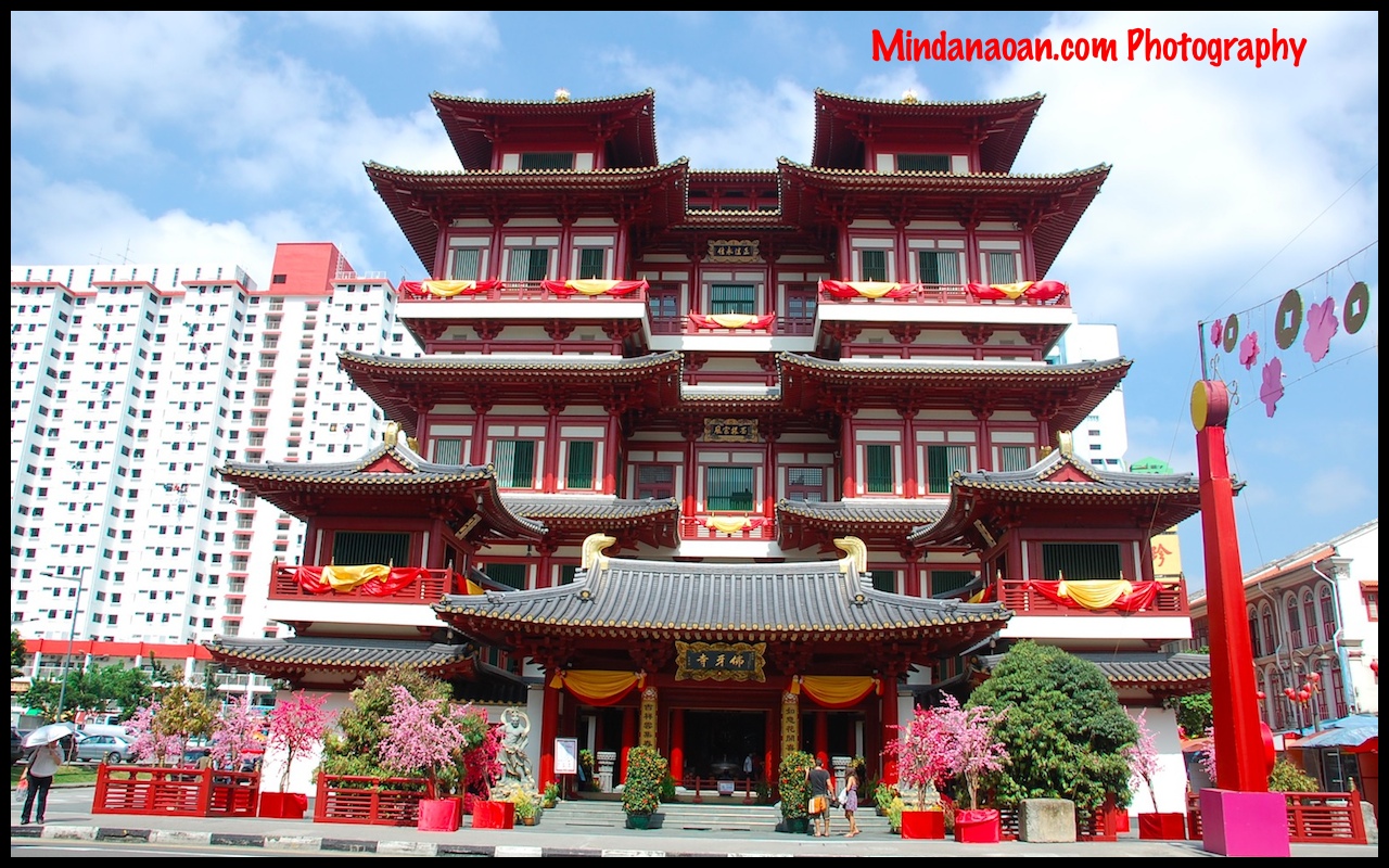 Buddha Tooth Relic Temple and Museum in Singapore