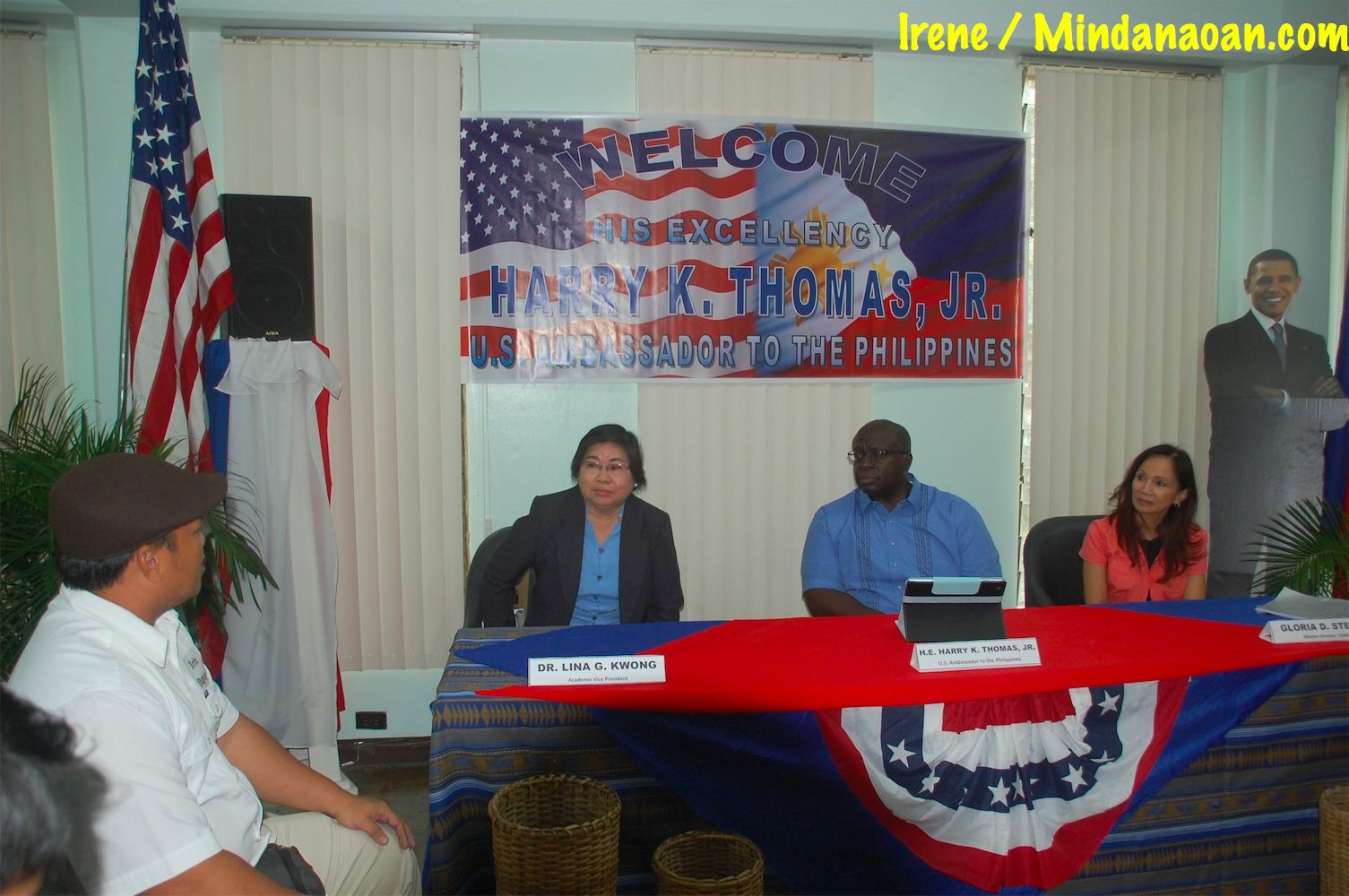 US Ambassador Harry Thomas, Jr. meets with Mindanaoan youth leaders