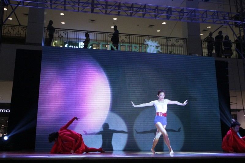 Iya Villania wows the crowd in a spectacular performance