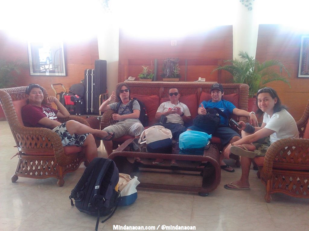 Davao fruit shopping with Rivermaya @rivermayaband