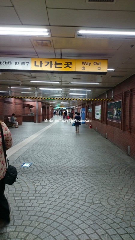 seoul-korea-subway-train