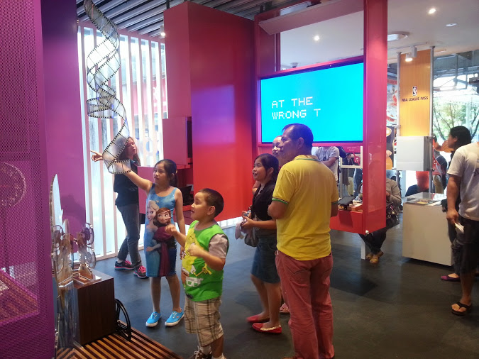 A tour of Globe Telecom’s Gen3 Store at Limketkai CDO