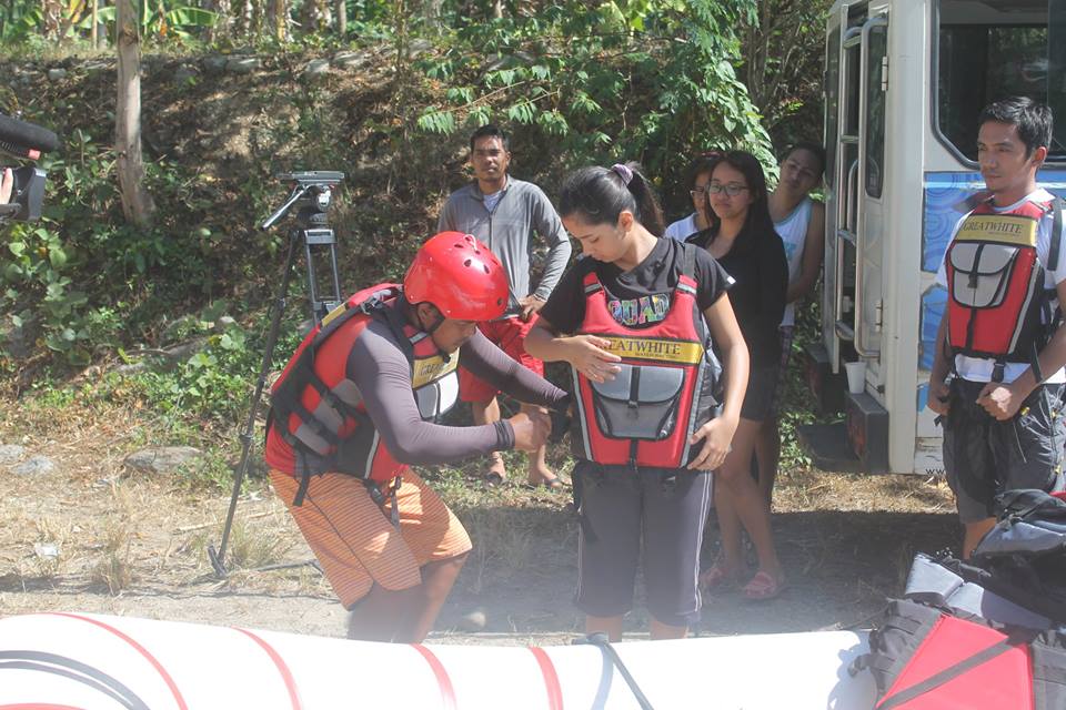 Paloma-look alike Janice Adams tries CDO rafting