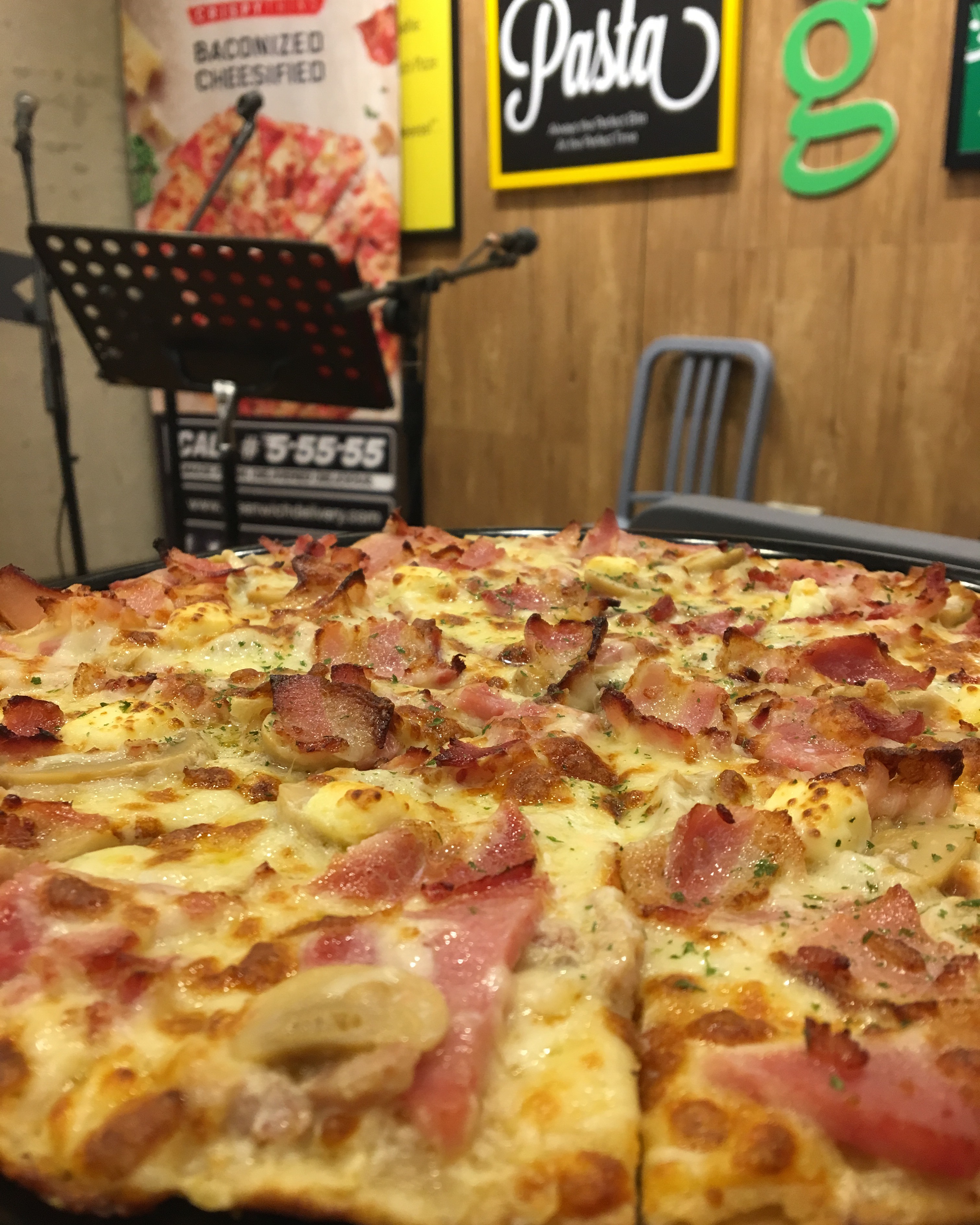 Greenwich Pizza SM CDO sports new look, launches Bacon Crispy Thins